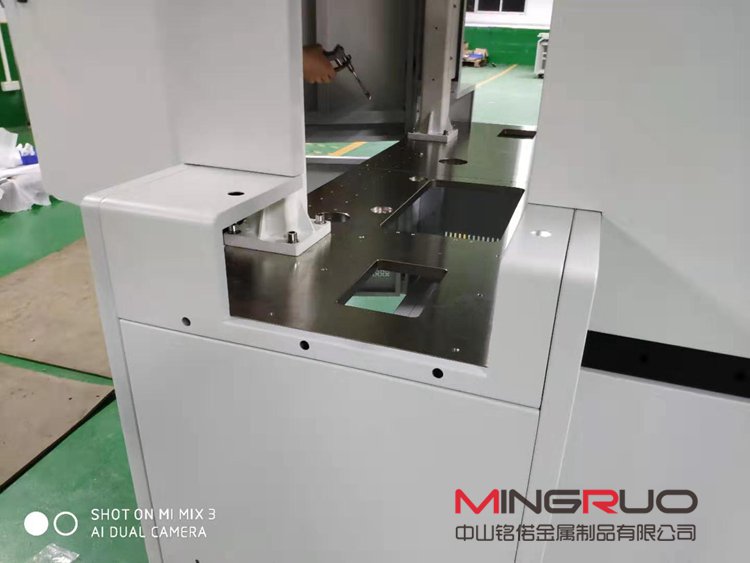 鈑金加工中機(jī)箱機(jī)柜非常廣泛的用途匯總